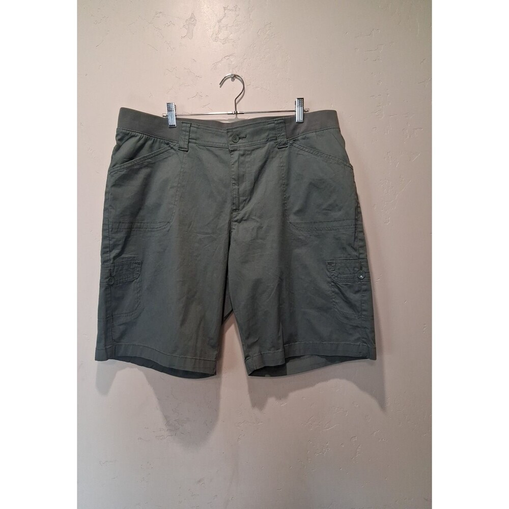 Lee Women's Size 18 Relaxed Fit Mid Rise Bermuda Shorts Sage Green Stretch Waist